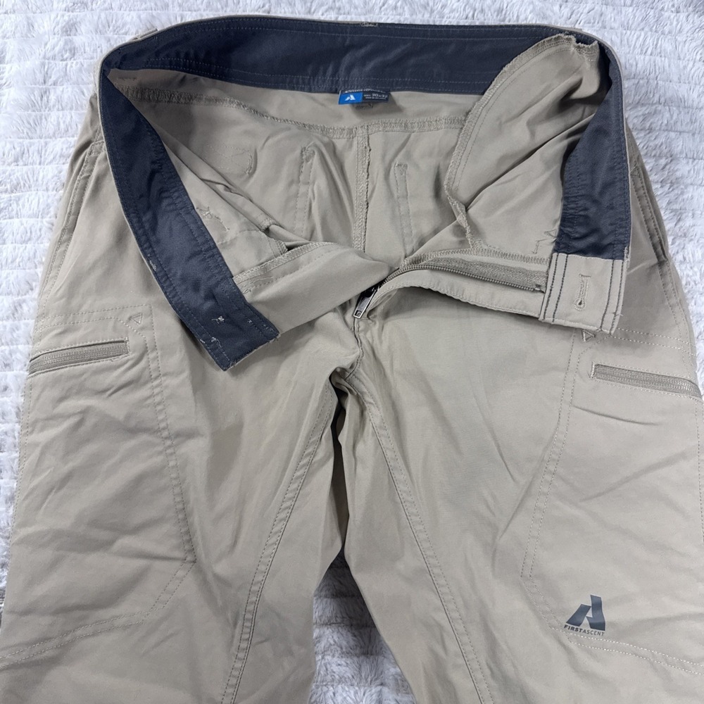 Eddie Bauer First Ascent Guide Pro Pants Men 30x32 Hiking Cargo Tech Good